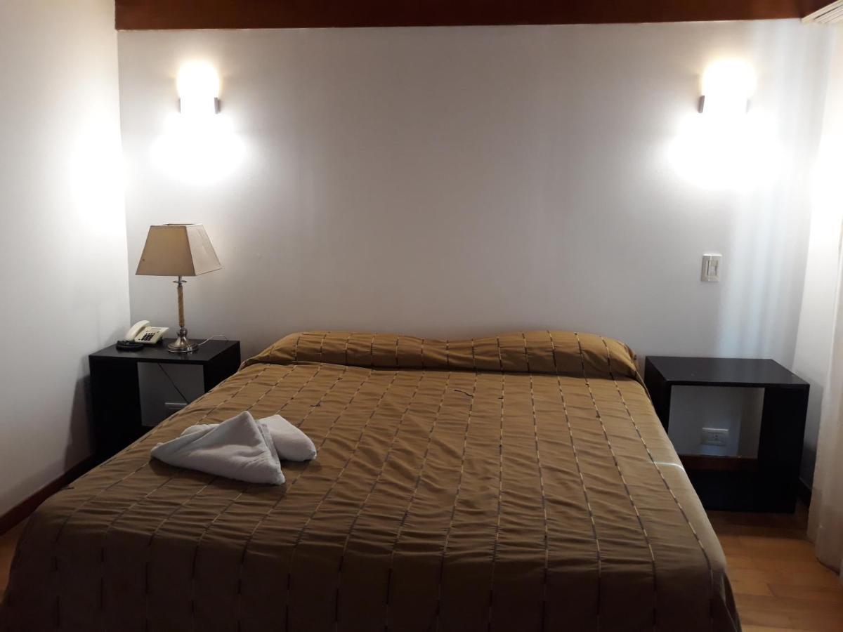 La Tavola Hotel ปีนามาร์ ภายนอก รูปภาพ