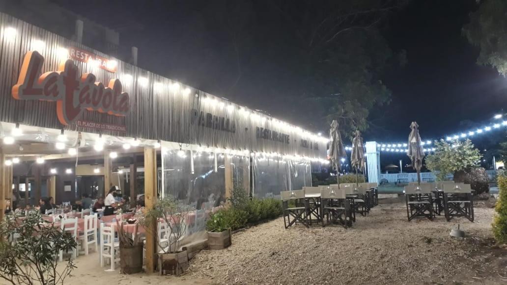 La Tavola Hotel ปีนามาร์ ภายนอก รูปภาพ